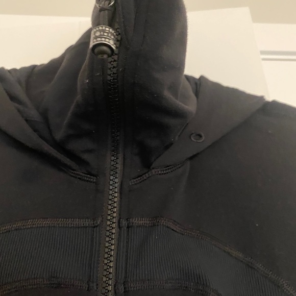 Lulu lemon jacket - Picture 2 of 10